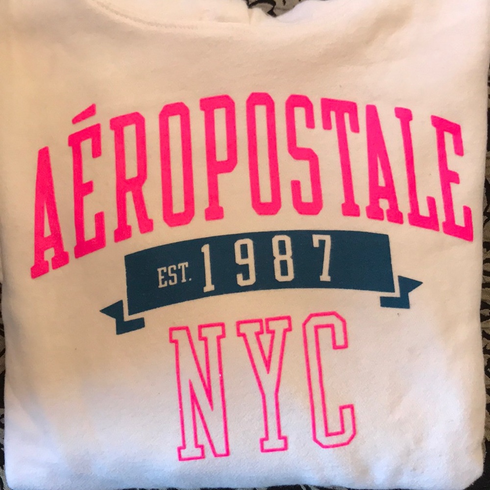 White aeropostale sweater